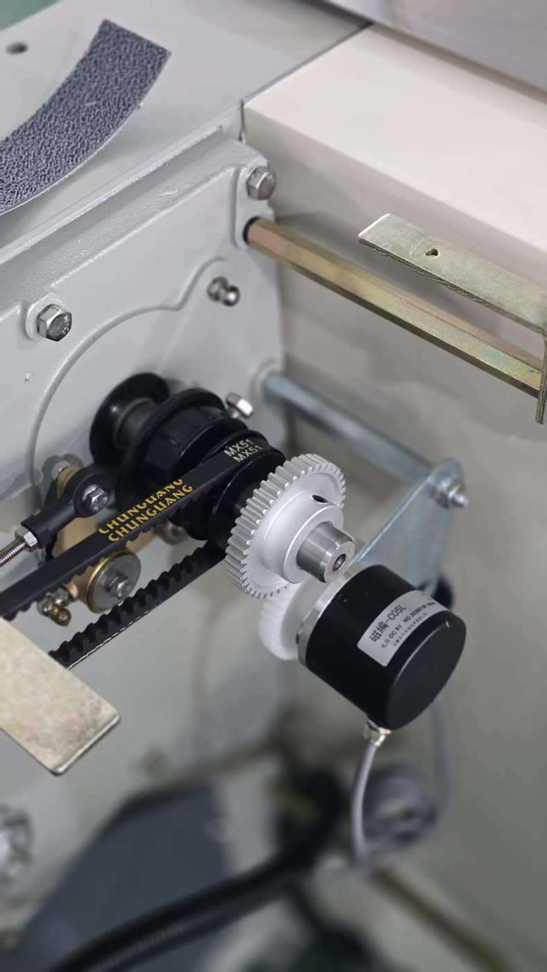 High-sensitivity angle sensor on JTM-508 waterjet loom